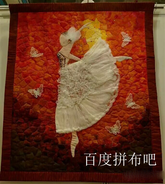 “亚洲拼布节”自2009年以来已成功举办了七届，此次拼布节共邀请拼布类、钩编类、皮具类等行业相关公司及一些著名拼布工作室参展，有拼布老师的精致场景区，并邀请日本拼布大师参加（举办课程和作品展示），也有多幅来自美国的艺术拼布作品展示。
这是一次在中国汇聚多个国家及地区的拼布艺术盛会。