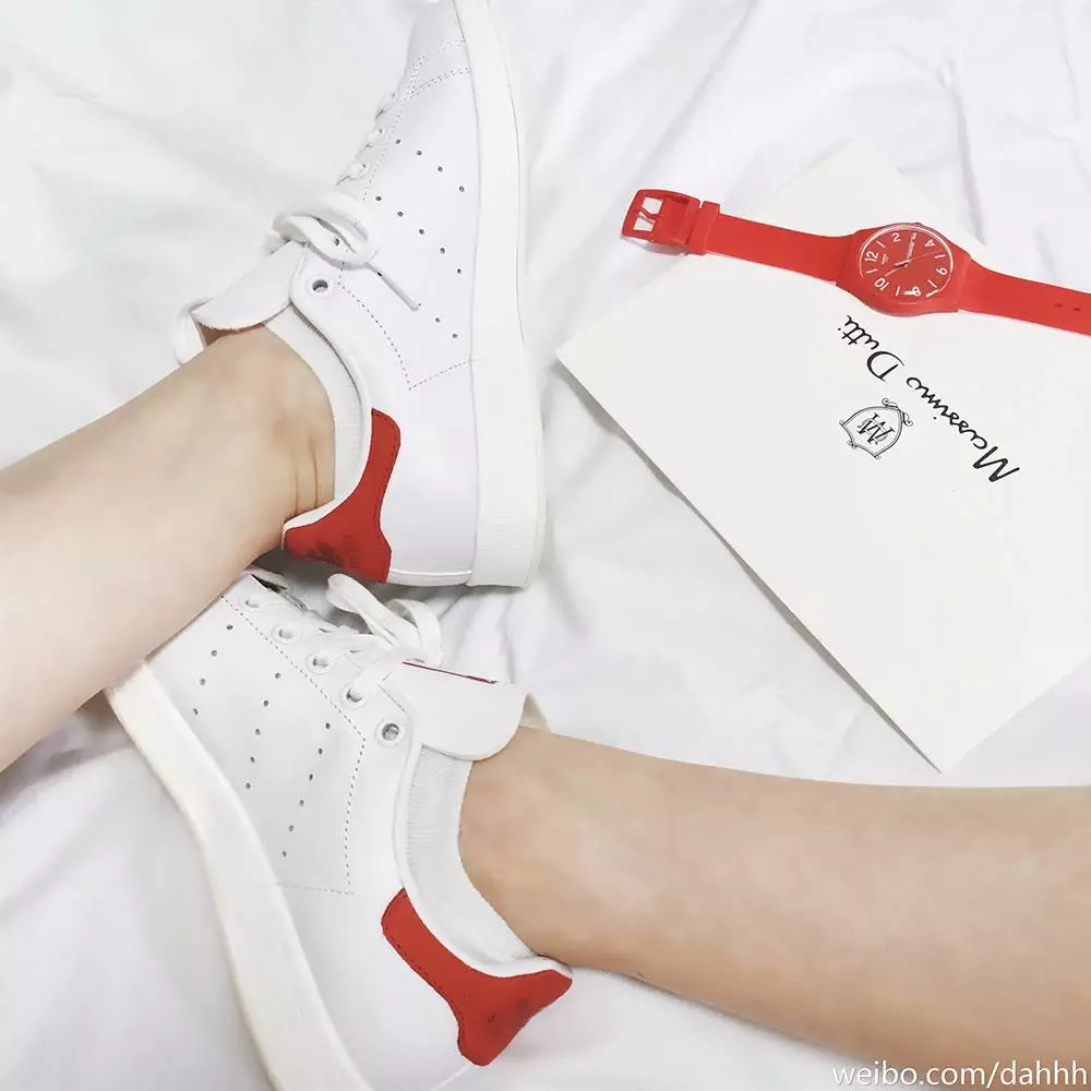 Adidas Stan Smith 蛇纹红尾