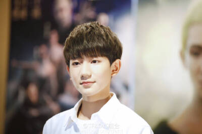 tfboys roy 王源 爵迹