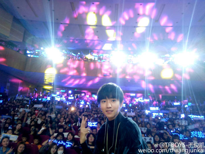 tfboys karry 王俊凯 生日会