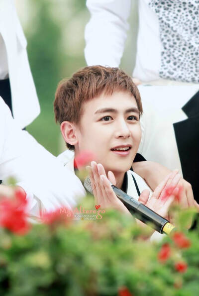 nichkhun尼坤