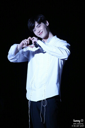 李钟硕 LeeJongSuk