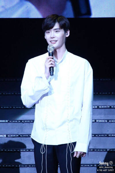 李钟硕 LeeJongSuk