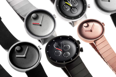 手表品牌 Movado 2016「Edge」系列 由Yves Béhar 设计
http://www.51fashion.com.cn/HtmlNews/New/2015-10-08/142986.html