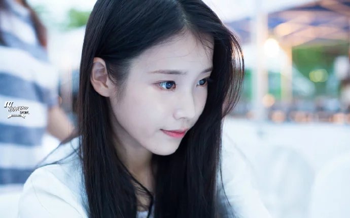 IU 李智恩 李知恩