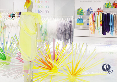 Issey Miyake春天繁花盛开-服装店卖场设计