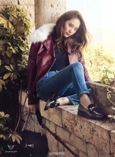 [cp]Krystal 登上韩国版《ELLE》10月刊封面~ 并且成为 Tod's 亚洲首位品牌代言人！！[/cp]