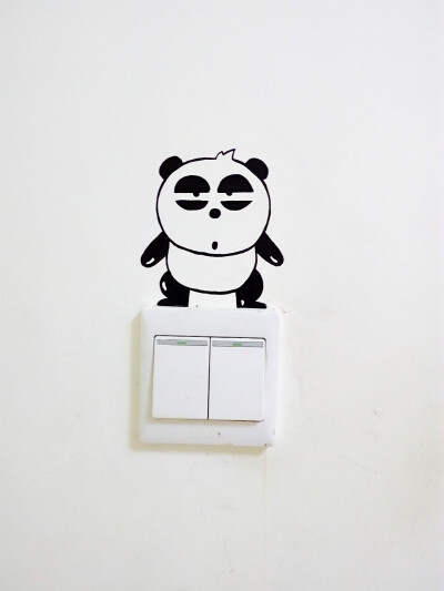 昨天把家里的开关插座给画了，感觉自己也变得萌萌哒