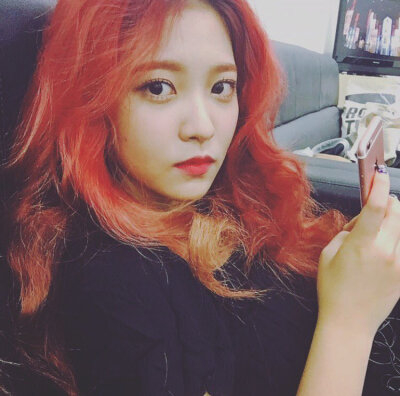 RED VELVET YERI INS状态