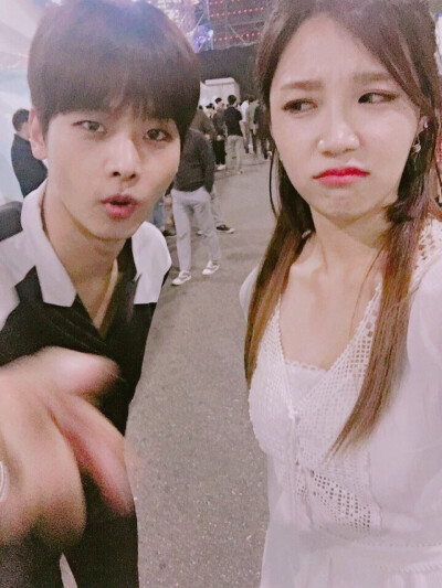 VIXX 빅스 N 엔 차학연 车学渊 Cha Hak Yeon A-pink 에이핑크 정은지 郑恩地 Jung Eun Ji