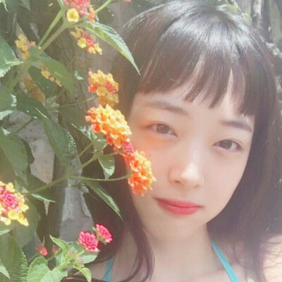 韩国女爱豆头像 崔雪莉Sulli