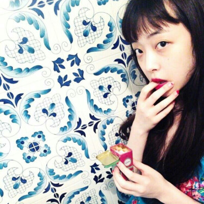 韩国女爱豆头像 崔雪莉Sulli