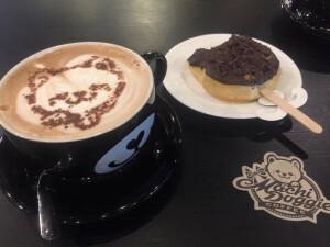 熊咖啡，熊冰糕。