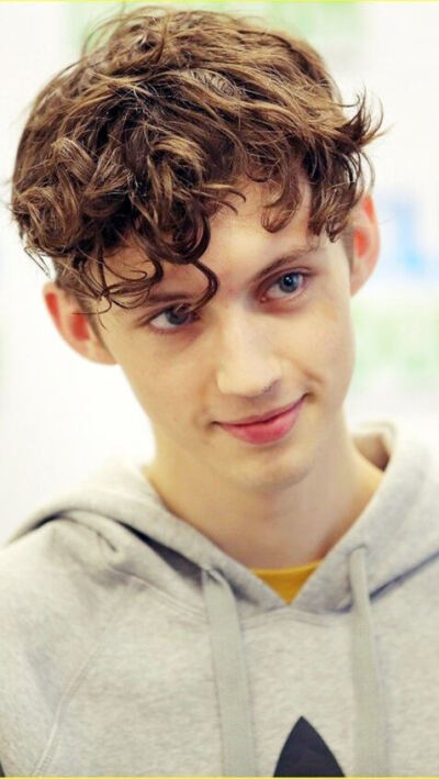 Troye Sivan 戳爷