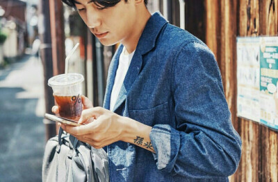 韩国模特shon min ho 孙敏豪 曾出演少女时代成员Tiffany MV heartbreak hotel 男主 Urban Zakapa MV搭档李晟京❤