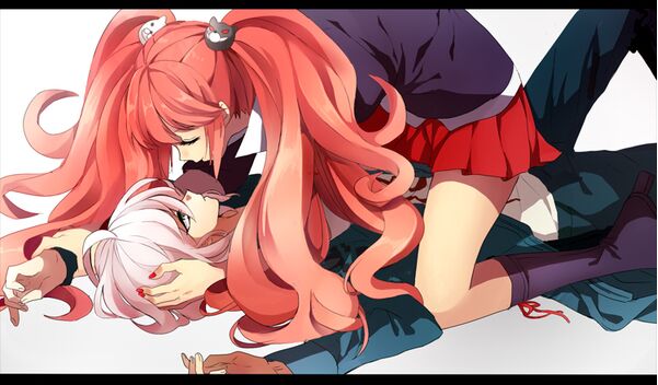 弹丸二代,狛枝凪斗,江之岛盾子,左恋,狛盾,捧脸,地咚,俯身,弯腰,闭眼