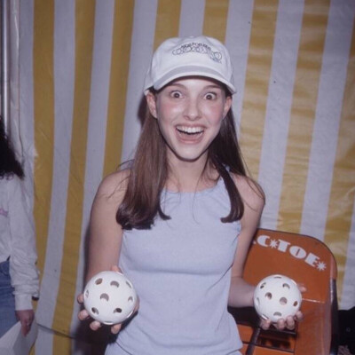 Natalie Portman 90s .