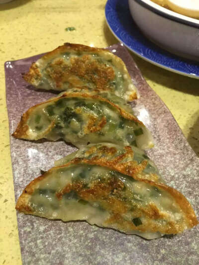 煎韭菜饺