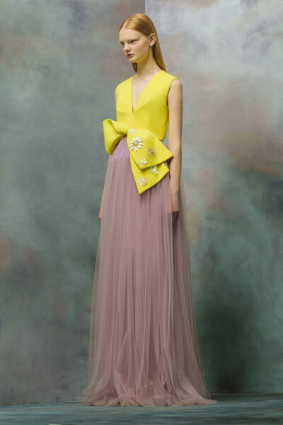 Delpozo 释出2017早春度假系列