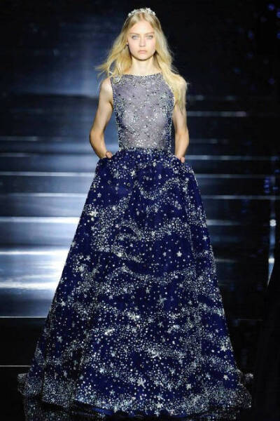 Zuhair Murad 秋冬高级定制，夜空中最亮的星…