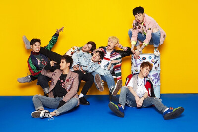 BLOCK B 李泰欥 TAE IL 李敃赫 B-BOMB 安宰孝 JAE HYO 金有权 U-KWON 朴经 PARK KYUNG 禹智皓 ZICO 表志勋 P.O 1st JAPAN album