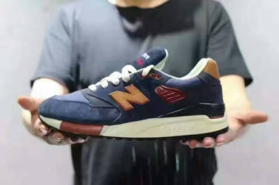 NB998工厂出货，专柜品质，万种款式等你选择懂得加我微信JF970415