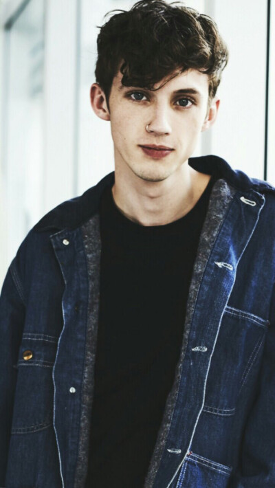 Troye Siven 戳爷