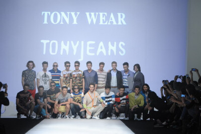 20131023 黄景瑜 TONY WEAR&TONY JEANS2014 春夏发布 