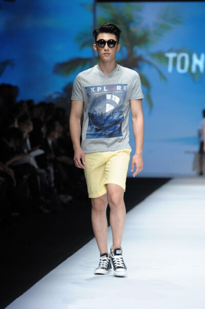 20131023 黄景瑜 TONY WEAR&TONY JEANS2014 春夏发布 