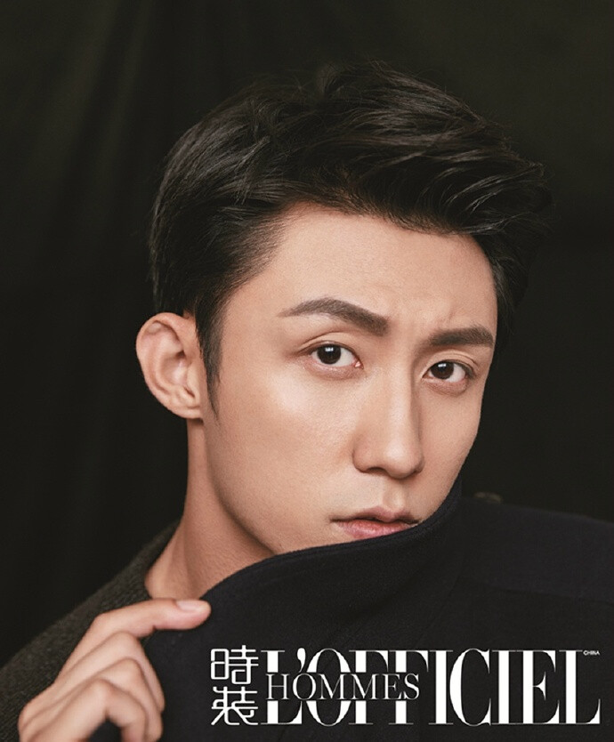 黄景瑜《 时装男士L'OFFICIEL HOMMES》10月刊大片