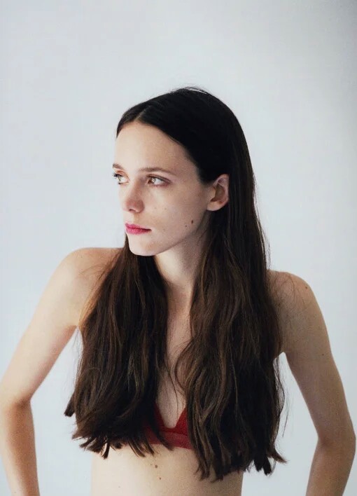 斯塔西·马汀 Stacy Martin