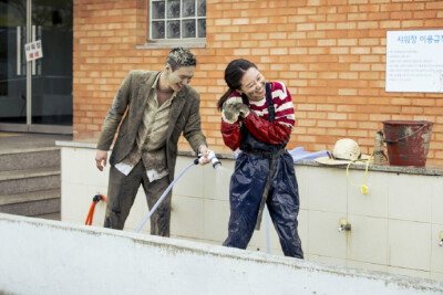 《嫉妒的化身》中表娜丽和高正元