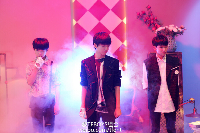 TFBOYS 是你MV 今日10:03首发