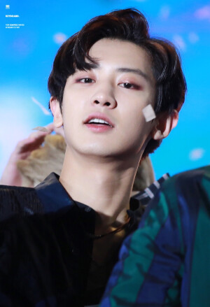 £logo ヾPark ChanYeol _박찬열.  