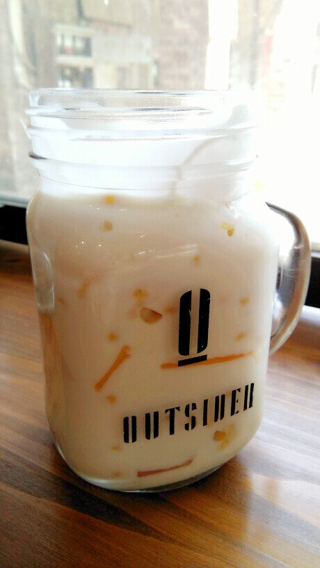 outsider coffee 水果酸奶杯