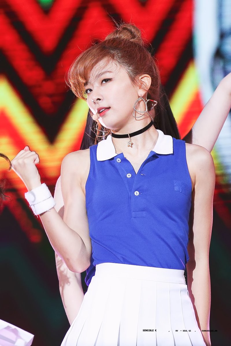 161006 DMC 饭拍高清4p cr @SensibleK