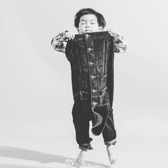 微博关注：Rocketkids 【All for fashion kids】 -------------------------------------- 【周三啦！今天午饭便当是虾仁滑蛋哦】