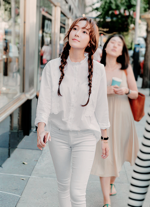 郑秀妍Ｊｅｓｓｉｃａ，图源汤不热