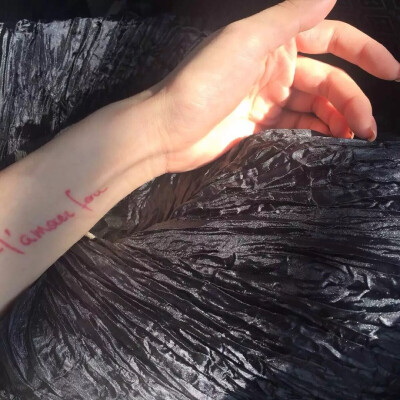 
我要离开你
实在不行
我就离开
我自己