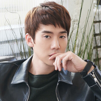 유연석 刘延锡 Yoo Yeon Seok