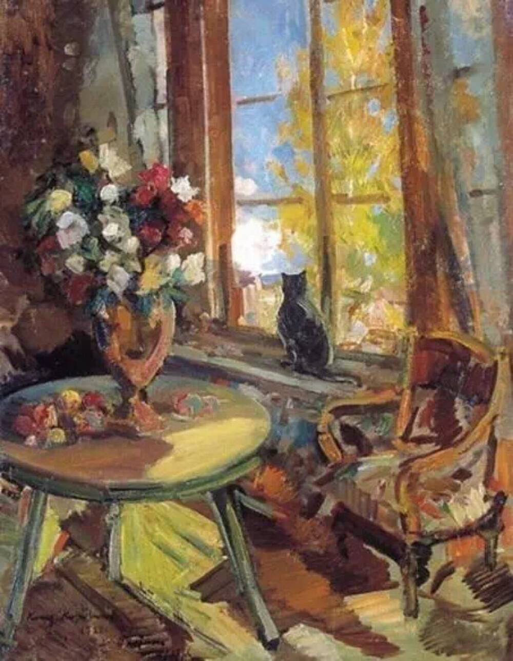 图为俄罗斯印象派大师康斯坦丁·柯罗文（Konstantin Korovin，1861-1939）的作品《窗台上的黑猫》。恰到好处的冷暖对比，凸显着这生灵与生俱来的神秘与孤独，也让一丝清冷在斑驳柔光间愈融化、愈清晰。窗楹分割了绚烂的秋景与凝望的剪影，却斩不断斜阳里的缱绻愁意。