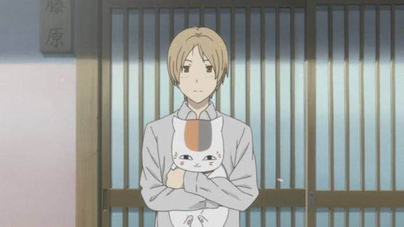 初遇时。 夏目：老师，对你来讲什么是宝物？ 斑:当然是友人帐。 一个月后。 斑：其实除了友人帐，酒和团子还有烤章鱼烧都是宝物。 十年后。 斑：好吧，拥有友人帐的夏目也是宝物。 一百年后。 红蜂：我一直想问，友人帐最后到底去哪了? 斑：谁知道，现在对我来说，只有这张旧相片是宝物了吧....