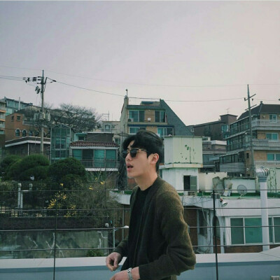 韩国模特shon min ho 孙敏豪 曾出演少女时代成员Tiffany MV heartbreak hotel 男主 Urban Zakapa MV搭档李晟京❤