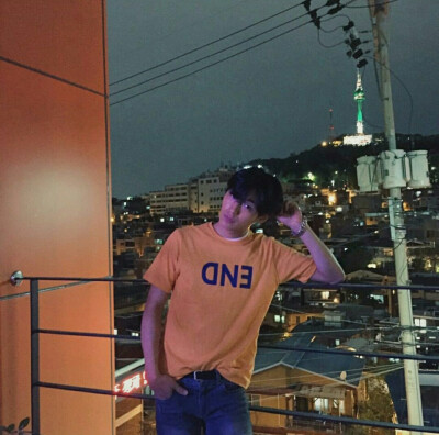 韩国模特shon min ho 孙敏豪 曾出演少女时代成员Tiffany MV heartbreak hotel 男主 Urban Zakapa MV搭档李晟京❤