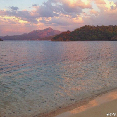 少女 背景图 大海 封面 