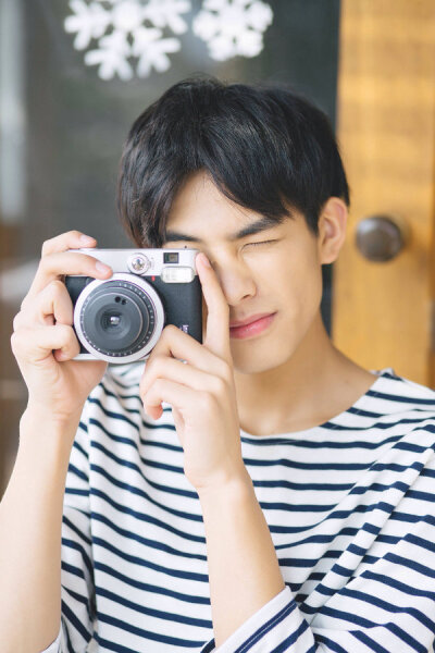 宋威龙。（写真）“即使有人打碎了你的心，总还是会有人，愿意修补好它”