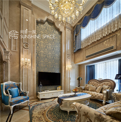 作品】：鸾尾精灵 【地址】：台州仙居 【面积】：360方 【风格】：法式 【项目】：硬装设计 整体软装搭配设计 【设计说明】：五月的巴黎像首诗，浪漫；盛放的鸾尾花像精灵，自由；不可思议的建筑更是悠久历史沉淀，…