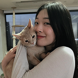 崔雪莉抱图点赞喜欢收藏