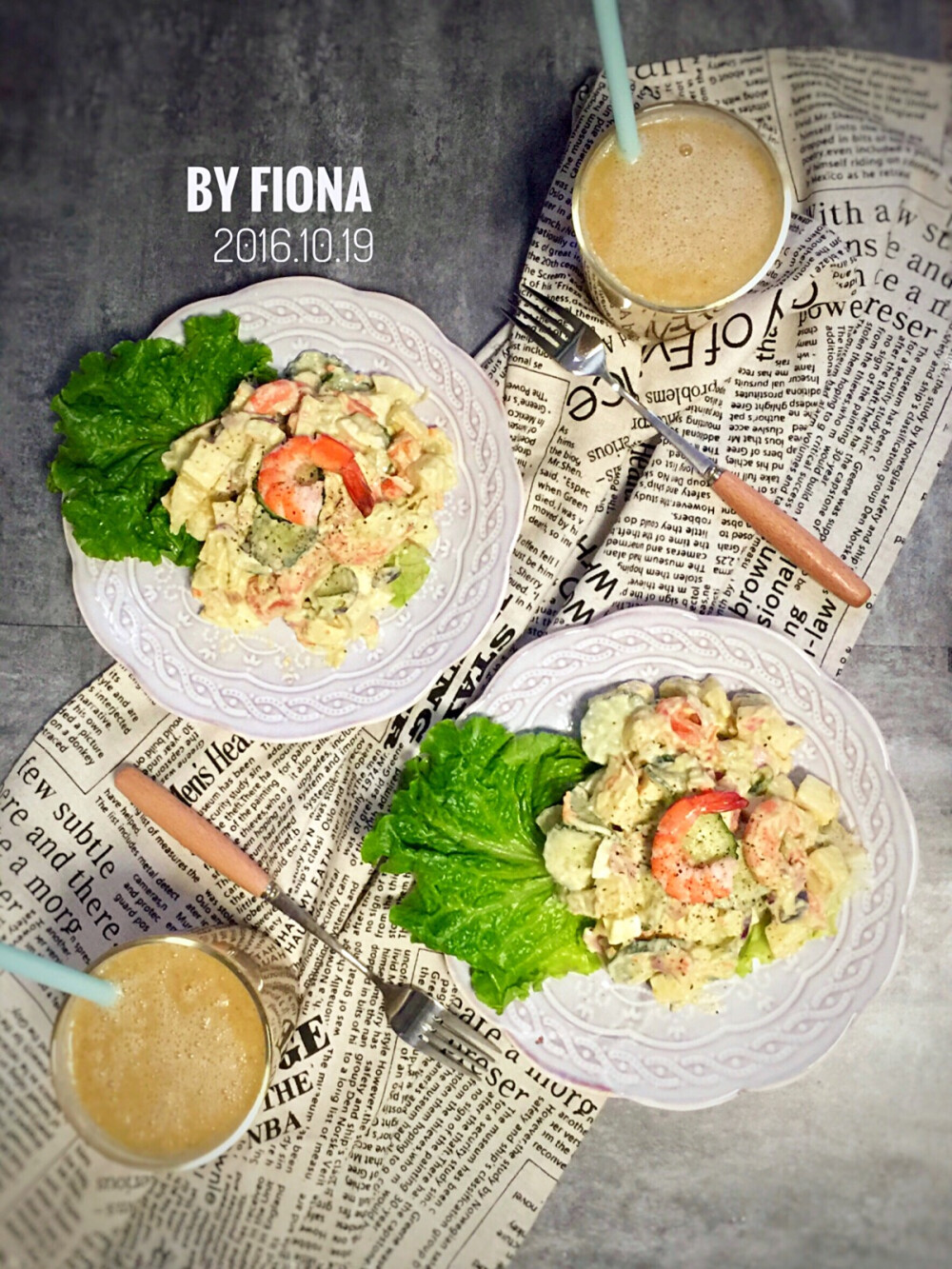 20161019早雾霾好严重 本来约好了今天出去也暂时取消了[难过]昨天老妈过来送布什 顺带着拿了好多吃的 正好今天直接做一个鲜虾牛油果土豆沙拉 榨一杯果汁（苹果 奇异果 橙汁 奇亚籽）这个沙拉总是吃不够 所以直接拌了一大盆 牛油果的creamy口感真是棒呆了