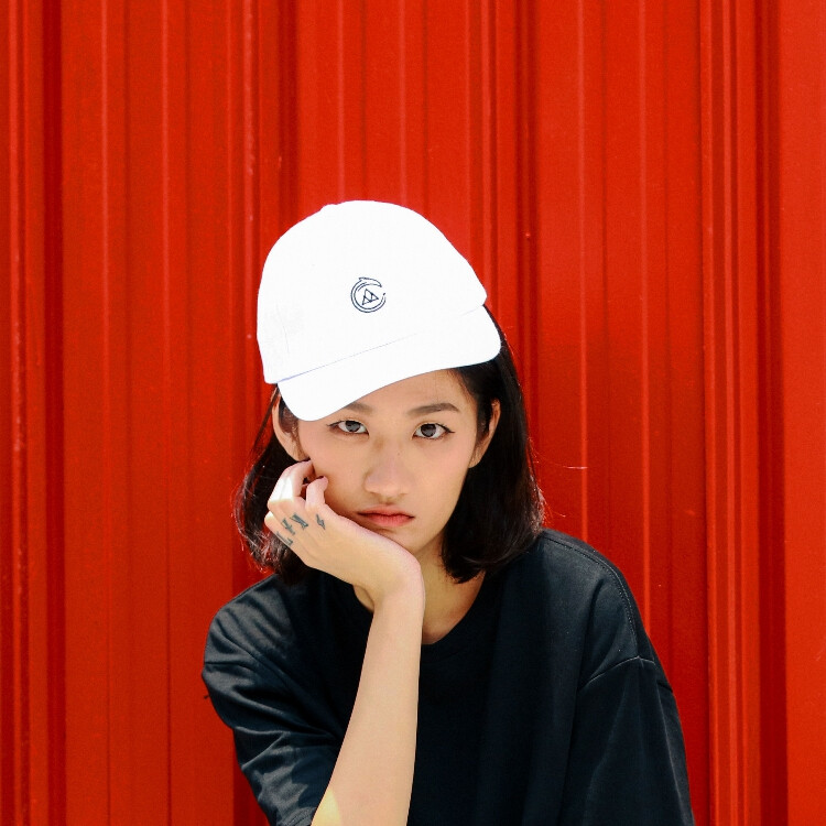 VEIL KEIOS Dolphin Club Cap White 海豚白色Dad Hat软顶弯檐帽